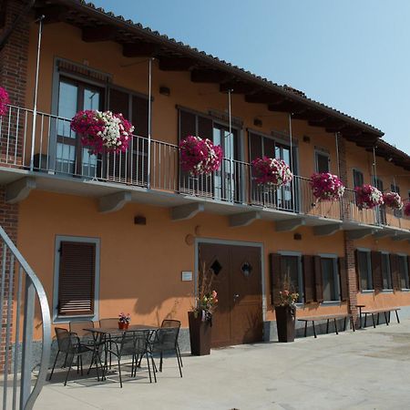 Costa Catterina B&B Castagnito Exterior photo
