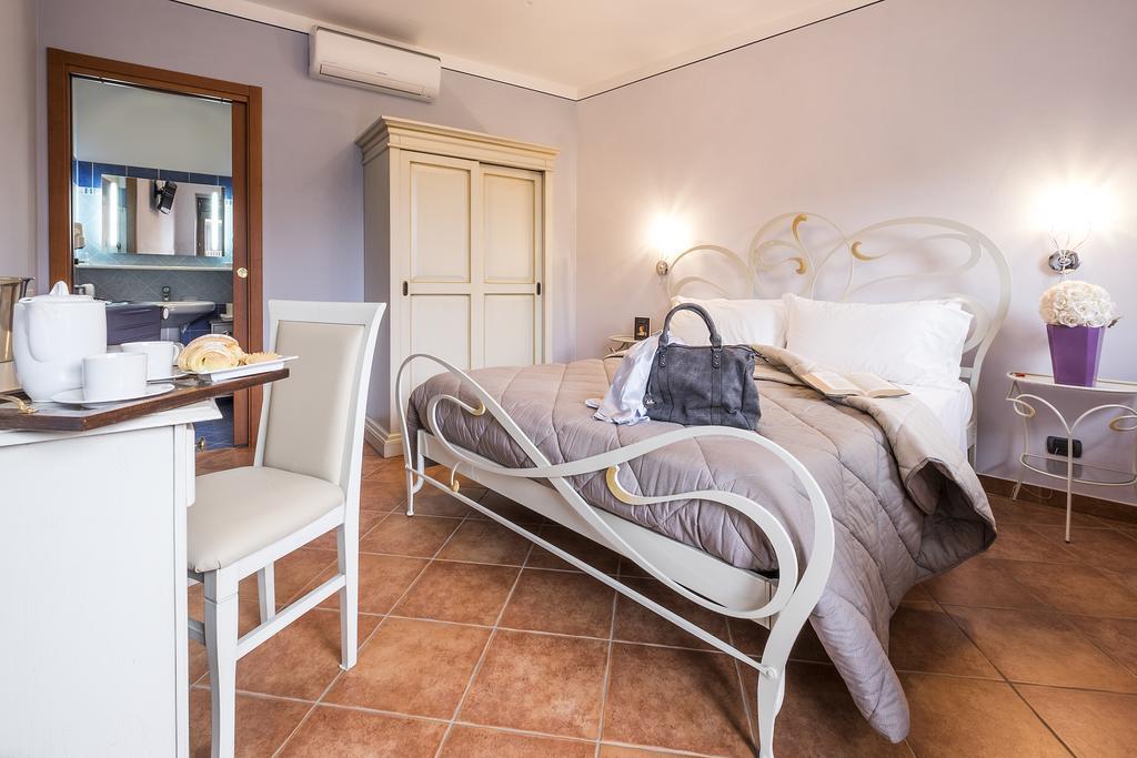 Costa Catterina B&B Castagnito Exterior photo