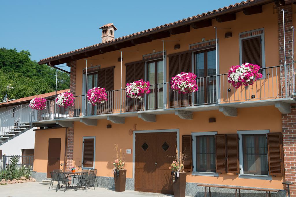 Costa Catterina B&B Castagnito Exterior photo